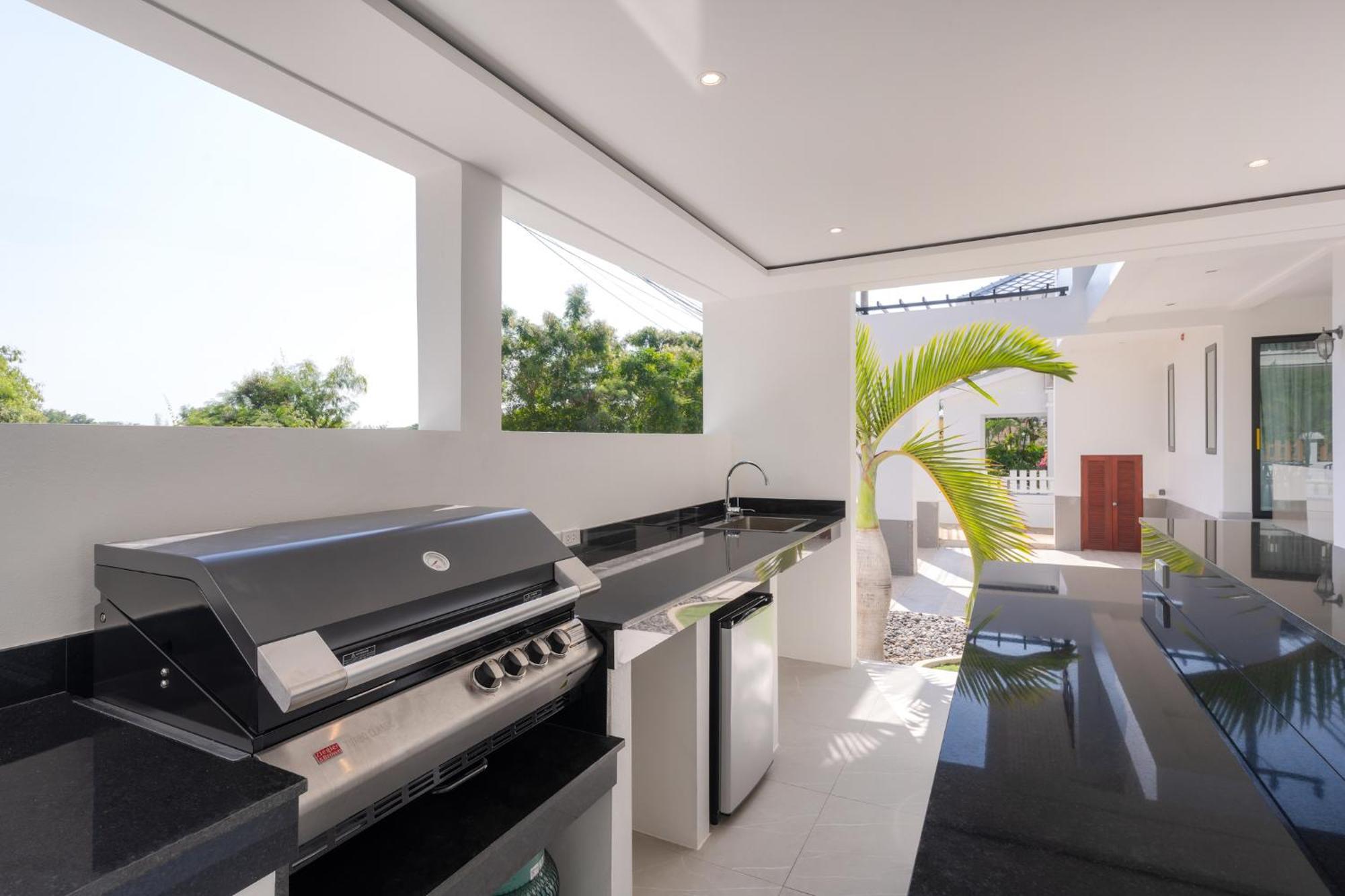Stunning Villa With Pool And Tropical Garden HHQ Exterior foto